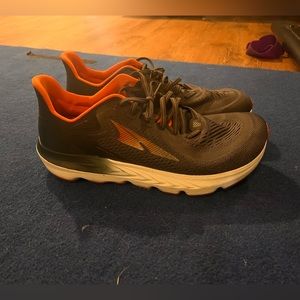 Men’s altra running shoes